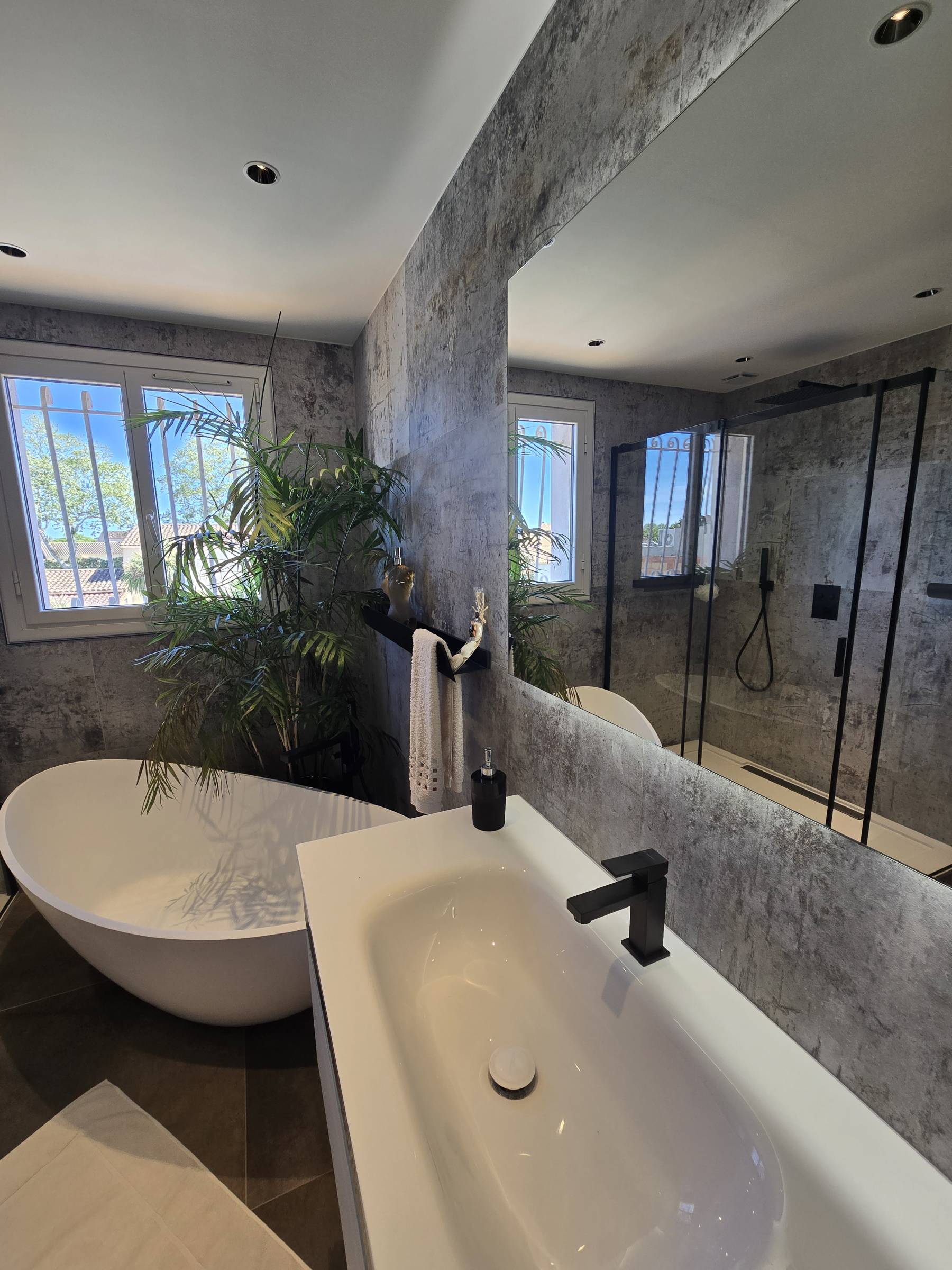 Rénovation complète d'une salle de bain proche Lunel dans l'Hérault