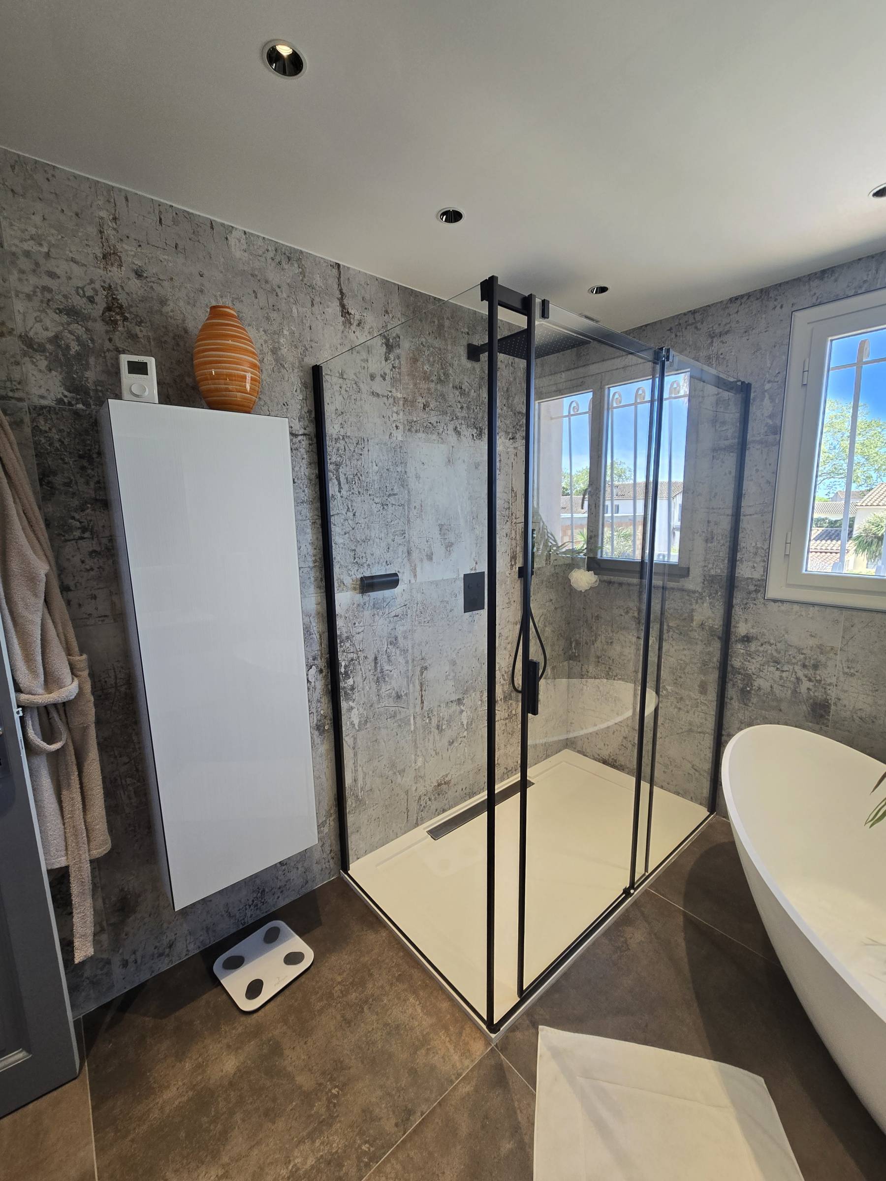 Rénovation complète d'une salle de bain proche Lunel dans l'Hérault