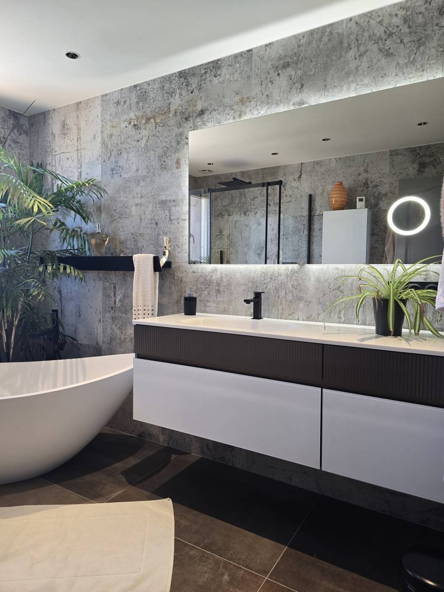 Rénovation complète d'une salle de bain proche Lunel dans l'Hérault