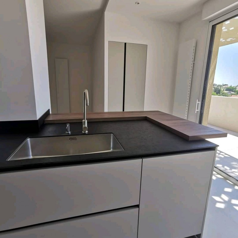 Cuisine moderne appartement neuf a Montpellier dans l'Hérault