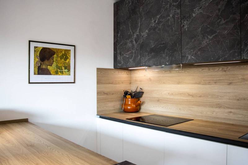 cuisine moderne plan de travail effet bois